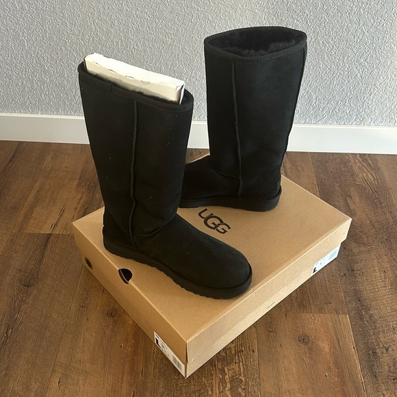 UGG Shoes - UGG | NIB Women’s Classic II Tall Boots